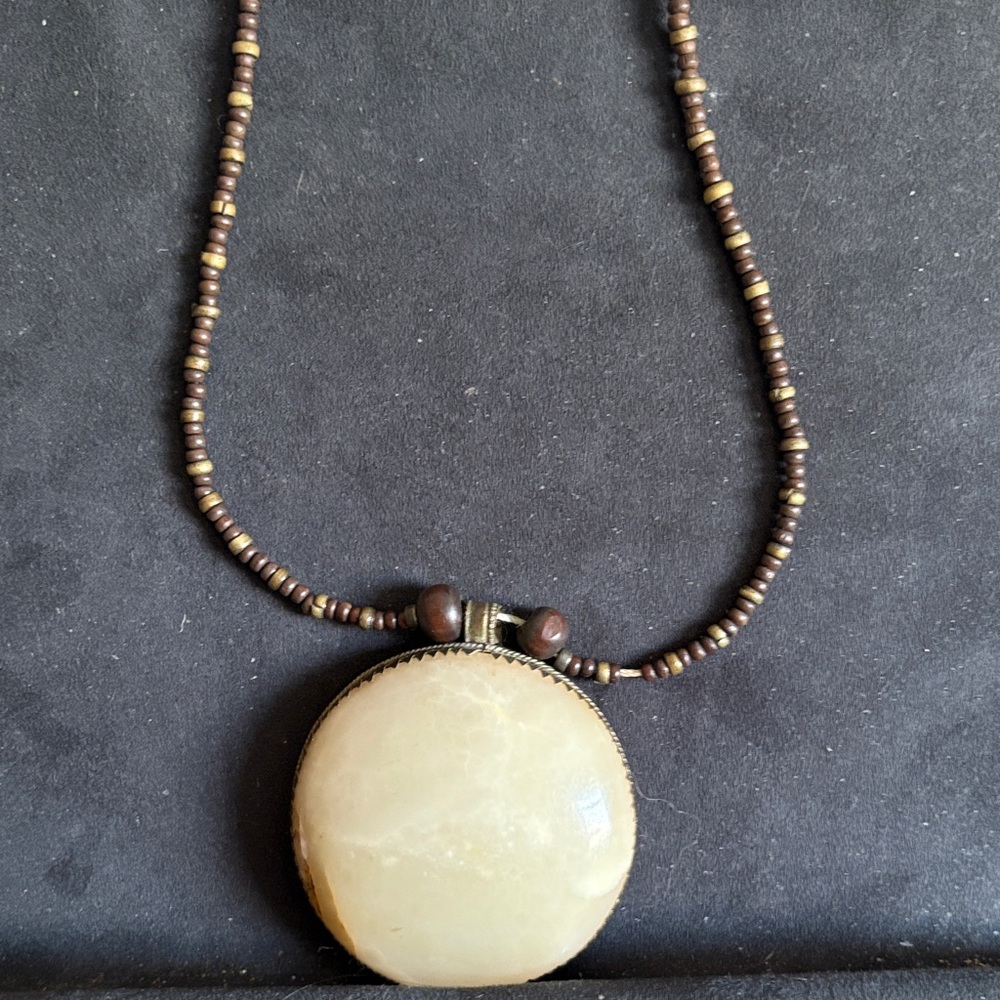 Elegant white onyx Necklace